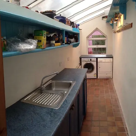 펜션 The Old Barracks,caherdaniel 카헤르다니엘