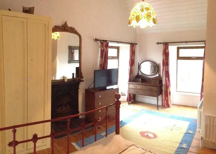 The Old Barracks,caherdaniel * Caherdaniel